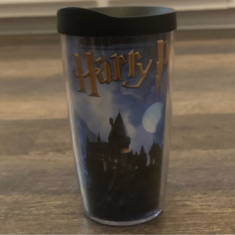 Harry Potter Tervis Tumbler Blue Castle 16 oz Black Lid Pre-Owned Double Wall